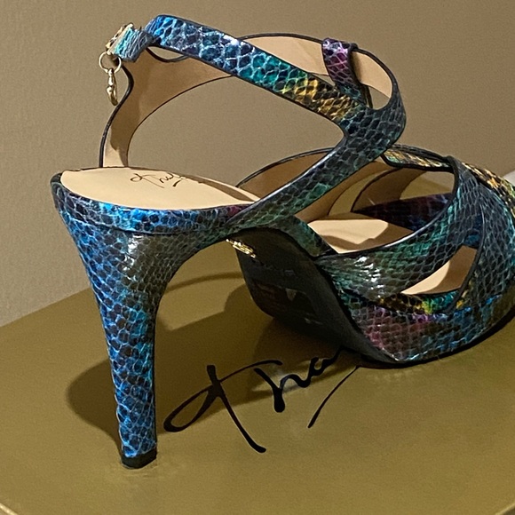 Multi-Colored - Picture 2 of 2